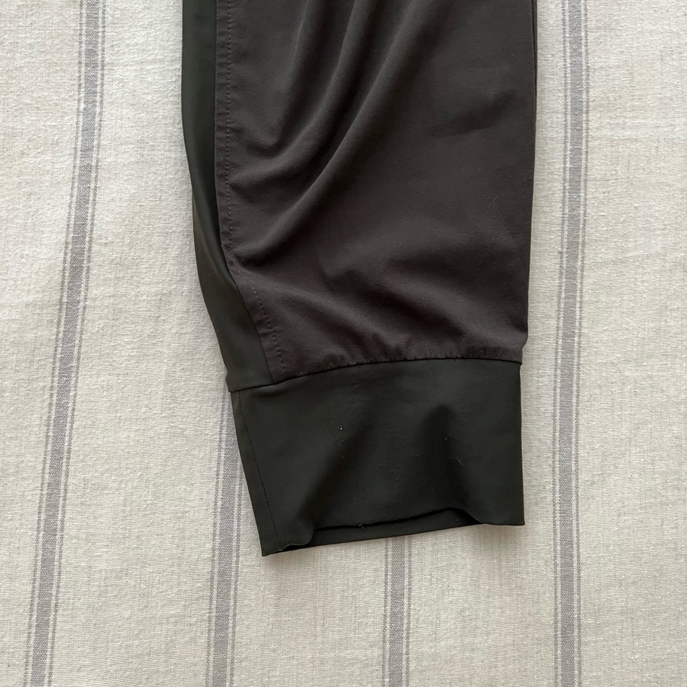 Athleta Olive Green Cargo Joggers - Picture 4 of 4